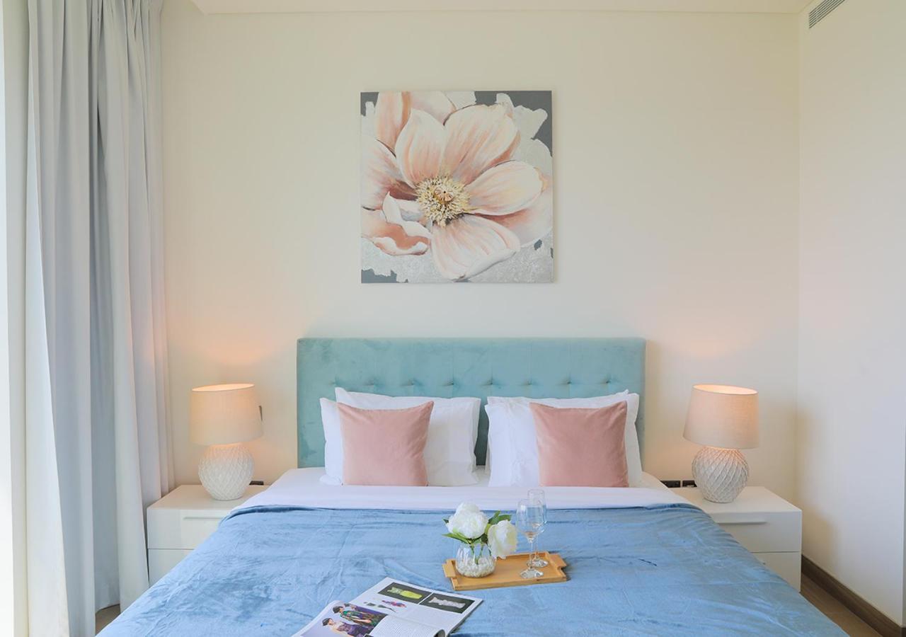 Nasma Luxury Stays- Sobha Hartland Greens Apartamento Dubái