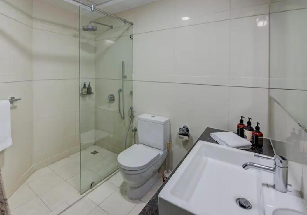 Bnbmehomes - Designer 3b - Sea Views - Marina Appartamento *