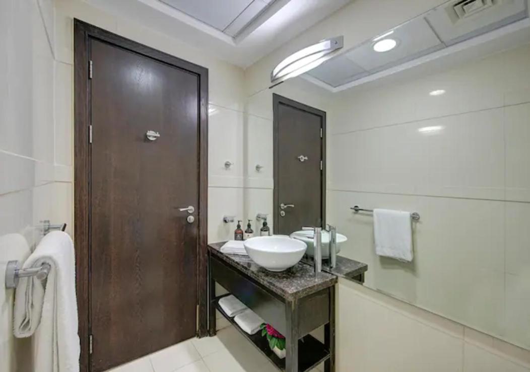 Bnbmehomes - Designer 3b - Sea Views - Marina * Dubai