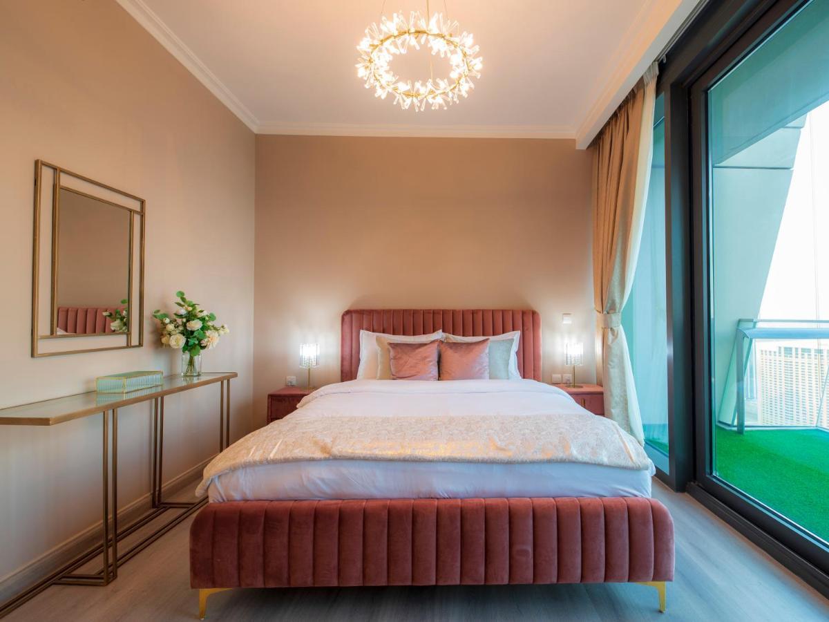 First Class 3br With Full Burj Khalifa And Fountain View Lägenhet