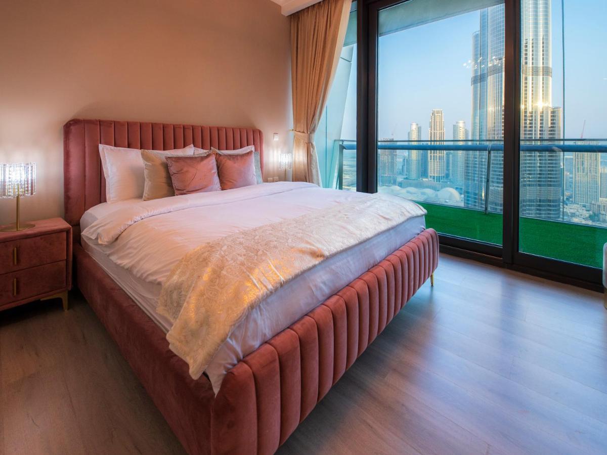 Lägenhet First Class 3br With Full Burj Khalifa And Fountain View Dubai