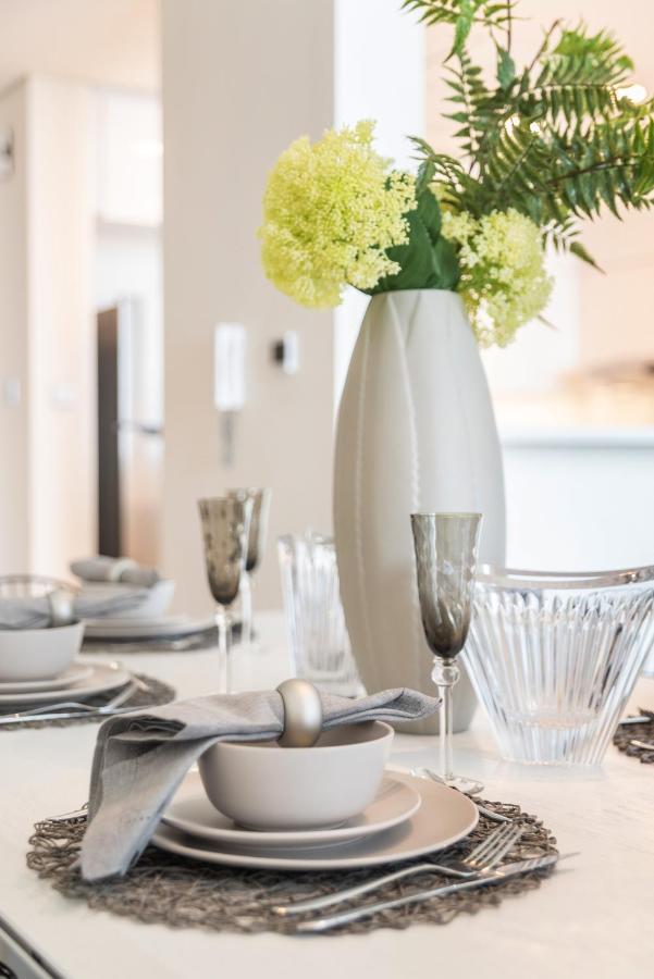 Eden's - Millennium Atria Residences