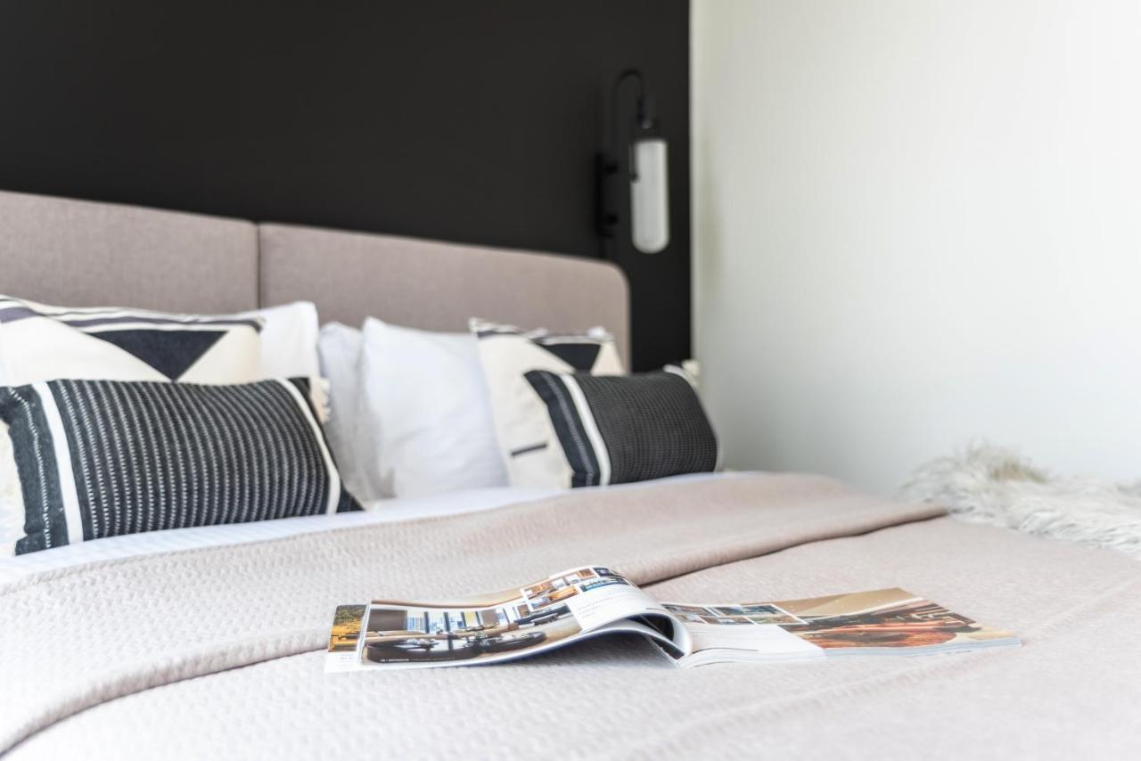 Eden's - Millennium Atria Residences Dubai