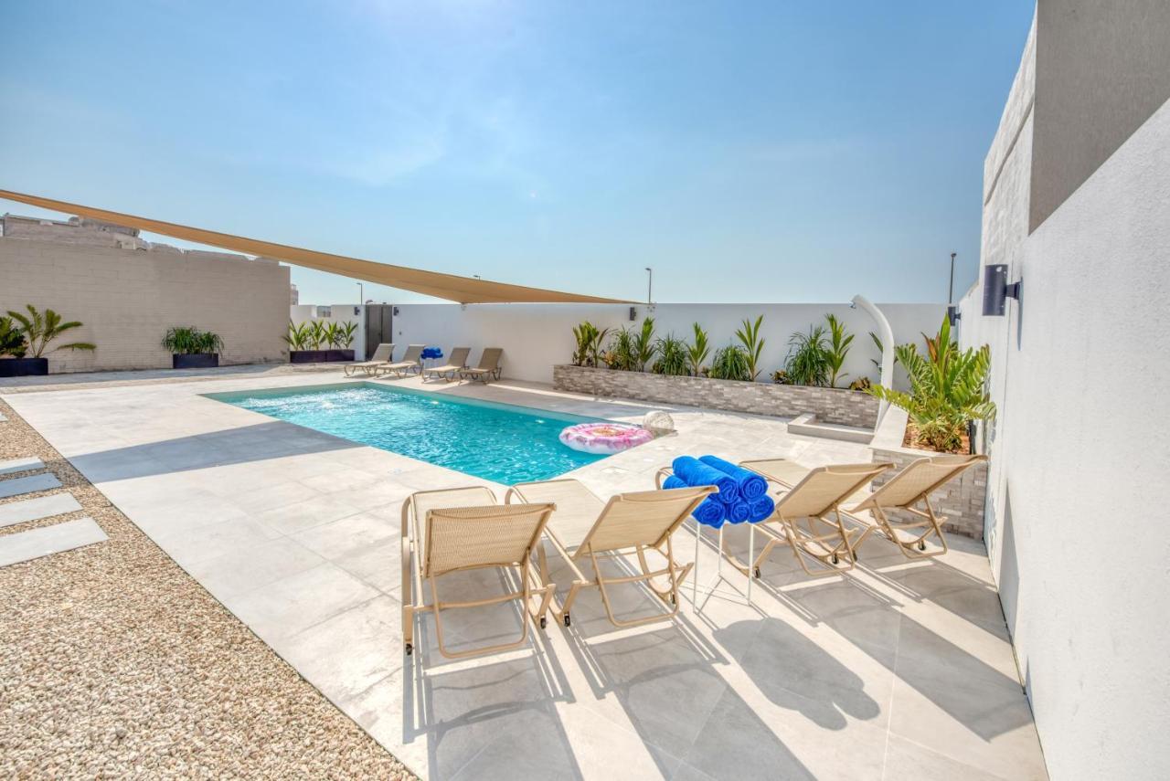 Stella Cozy Beachfront Private Pool 4bdr Villa Dubaï