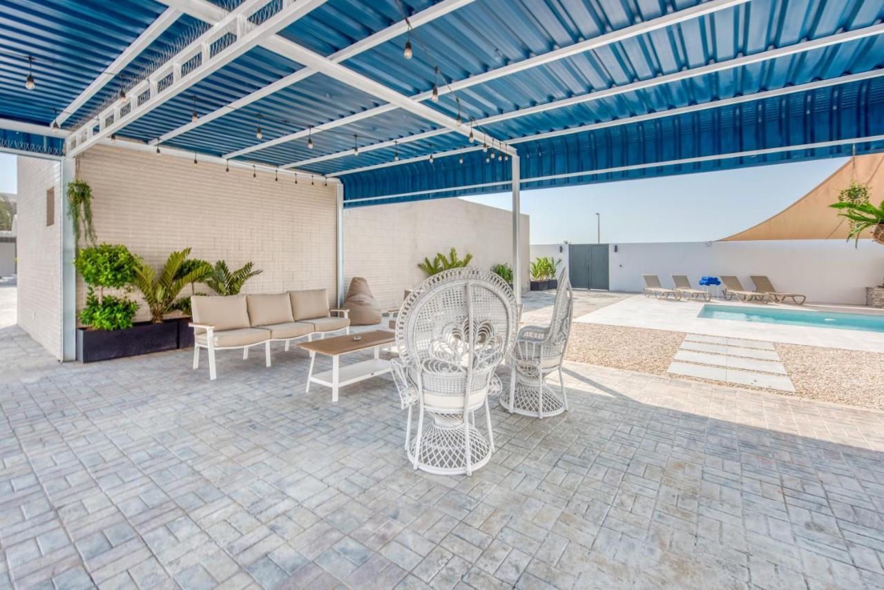 Stella Cozy Beachfront Private Pool 4bdr Villa Dubaï
