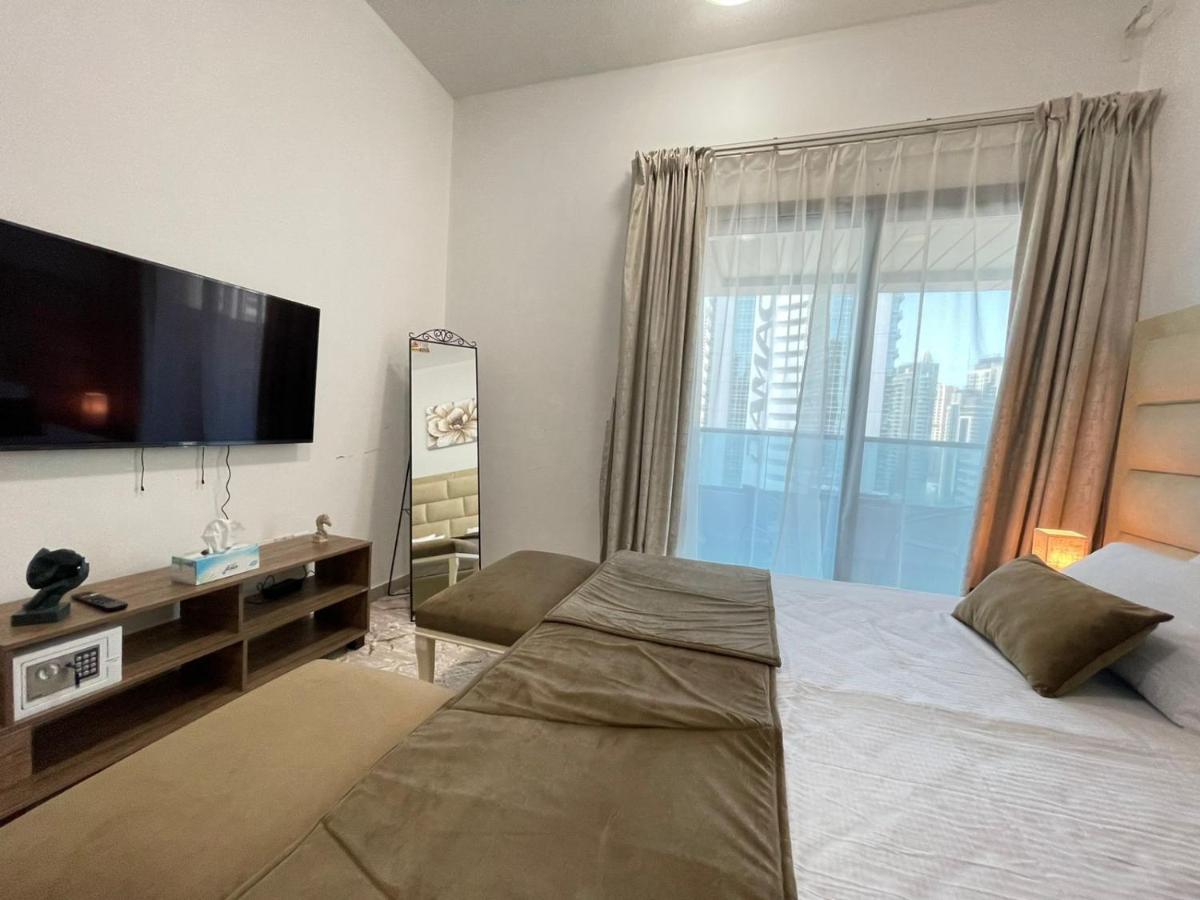 Alloggio in famiglia Private Gorgeous With Marina View With Shared Kitchen In Shared
