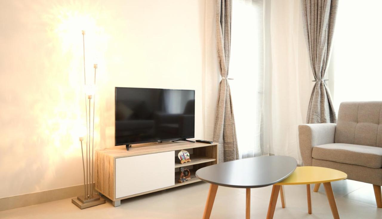 Misty Rosa Homes - Near Expo 2020 - 9 Min Appartement Dubai