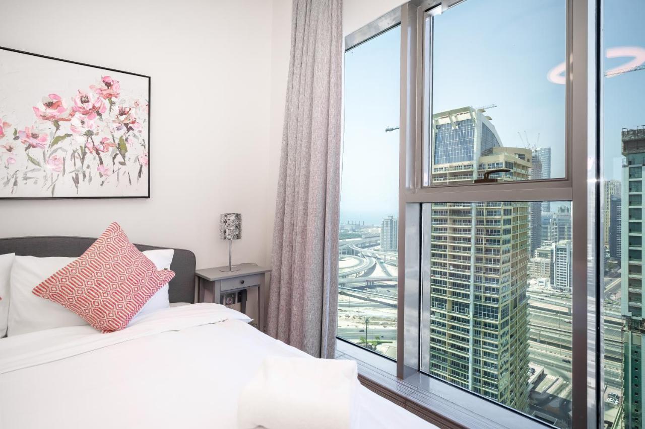 Luton - Modern & View 1br , Mbl Residence, Jumeirah Towers Appartement