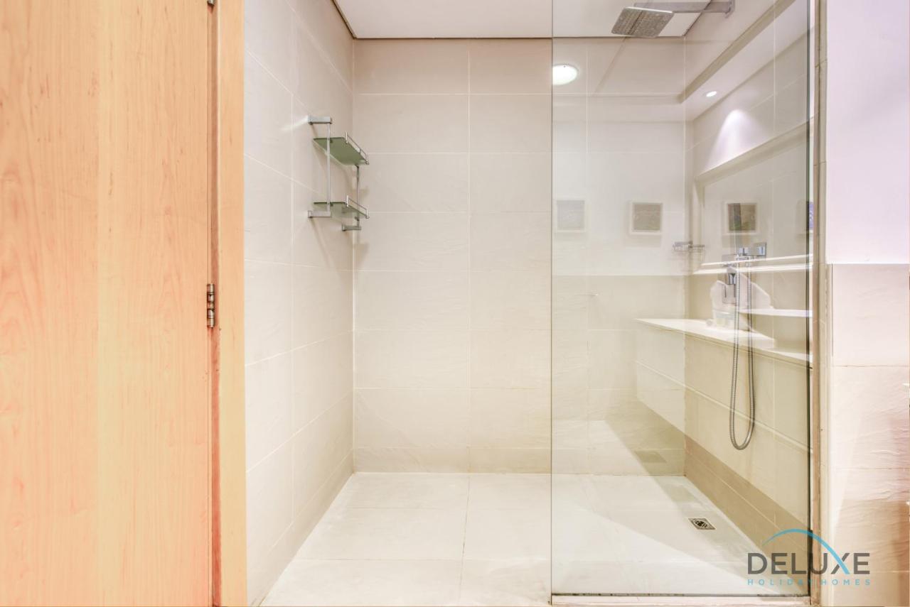 Apartemen Lively 1 Bedroom At Al Nabat Shoreline 8 Palm Jumeirah By Deluxe Homes Dubai