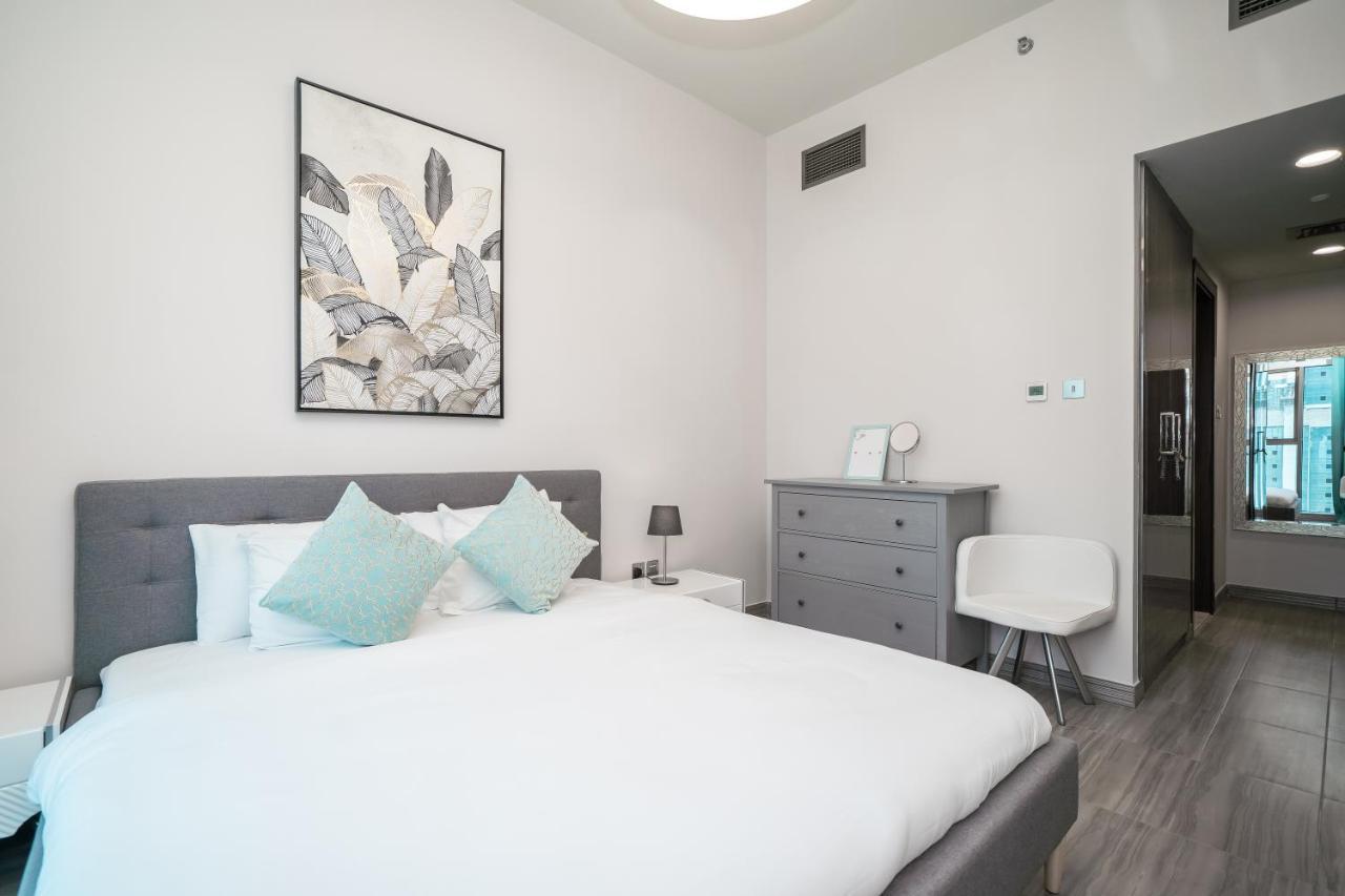 Luton - Modern & View 1br , Mbl Residence, Jumeirah Towers Dubaï