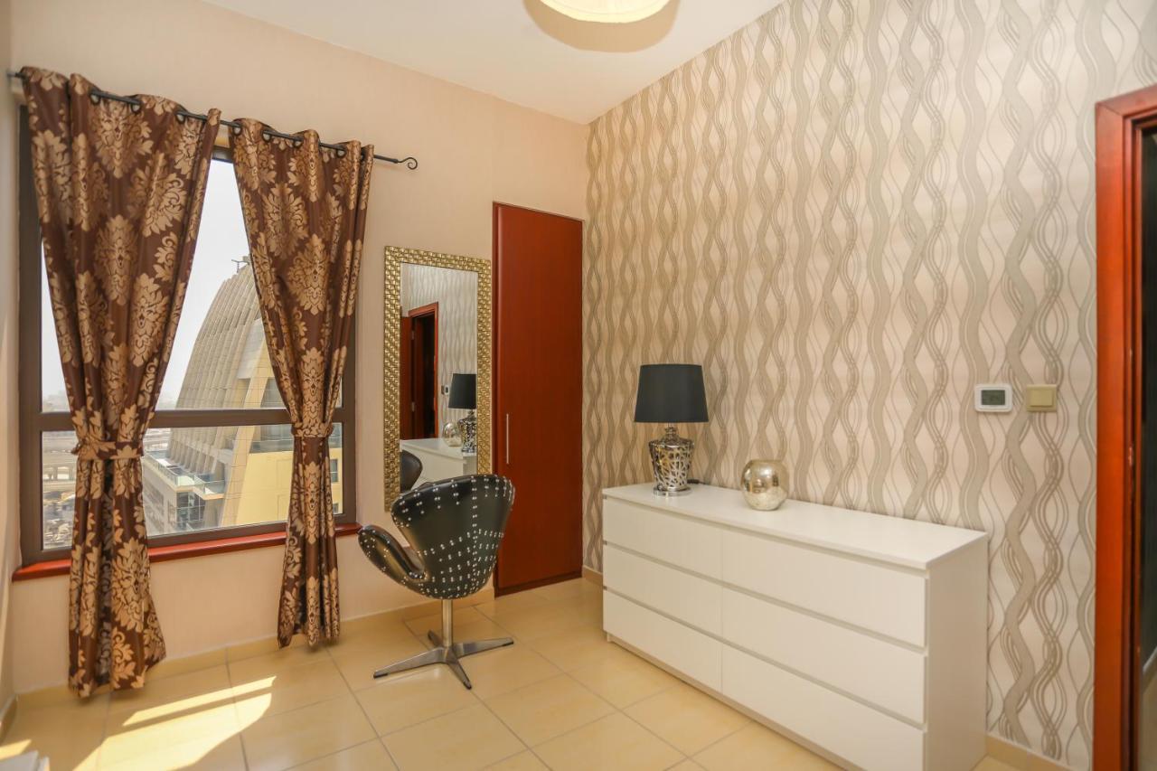 Appartement Jbr, 2-bedroom, Next To Beach, Full Marina View *