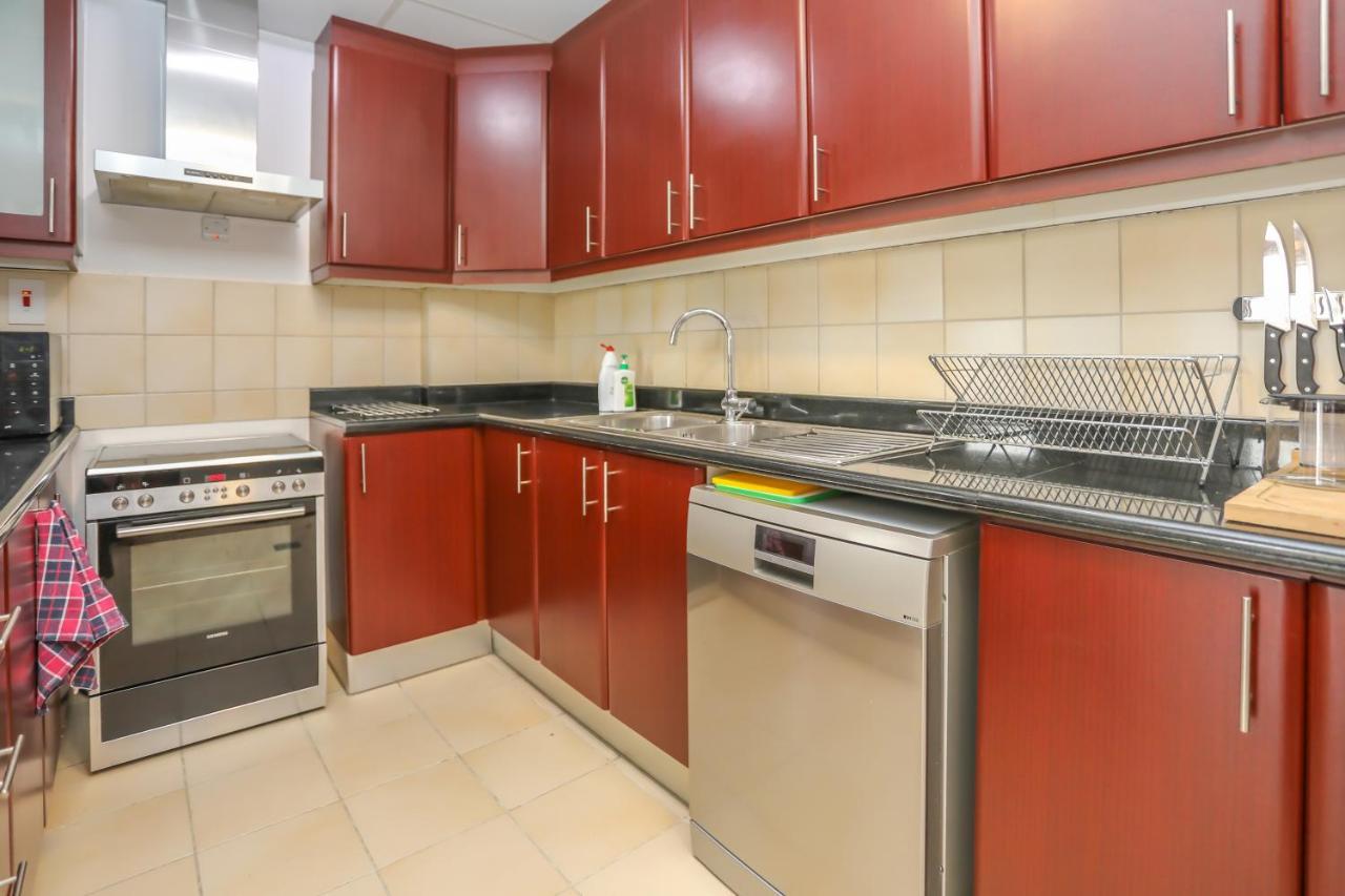 Appartement Jbr, 2-bedroom, Next To Beach, Full Marina View Dubai