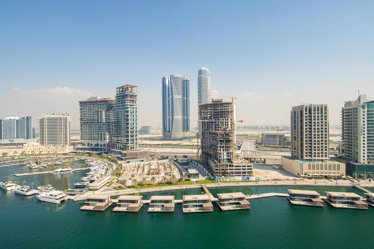 Frank Porter - Damac Canal Views *