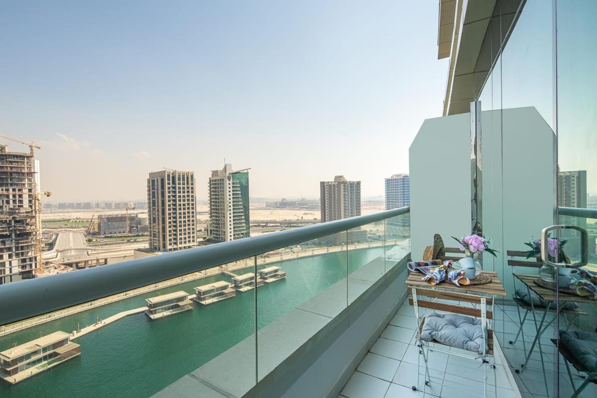 Frank Porter - Damac Canal Views Dubai