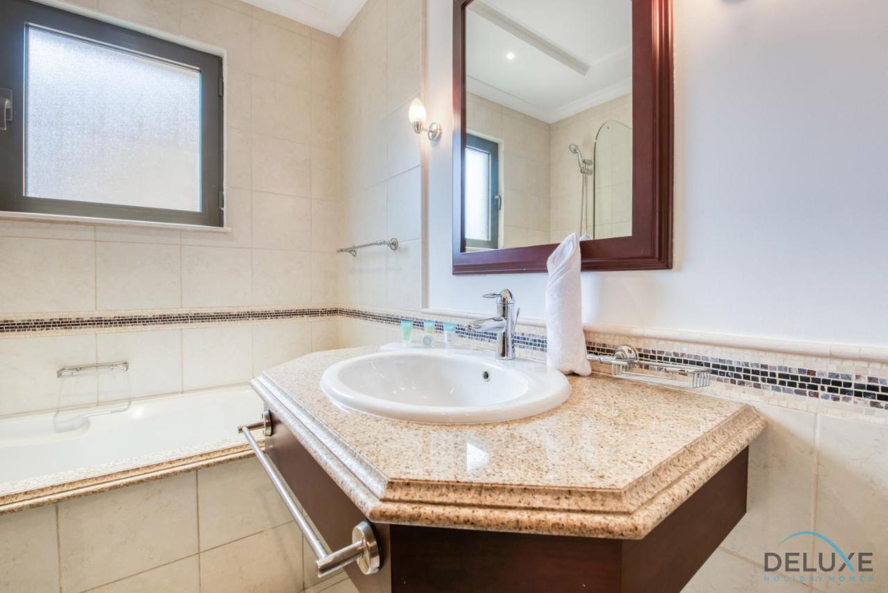 Splendid 5br At Canal Cove Palm Jumeirah By Deluxe Homes Villa Dubai