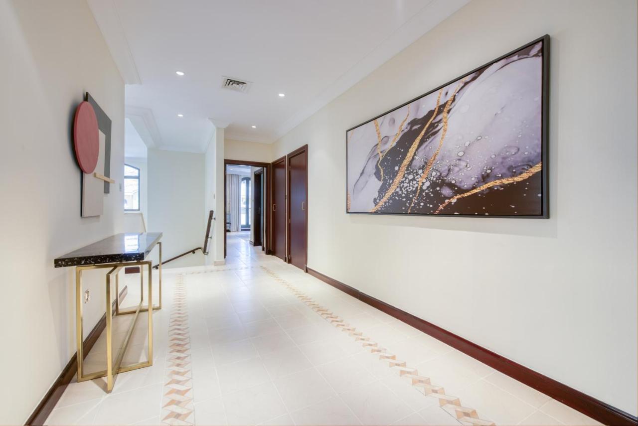 Villa Sol Living - Exquisite 5br Garden W/pool & Beach In Palm *
