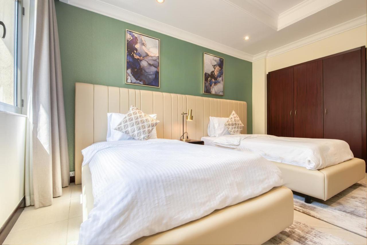 Sol Living - Exquisite 5br Garden W/pool & Beach In Palm Villa Dubaï
