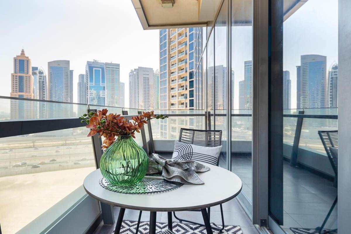 Frank Porter - Silverene Tower Apartment Dubai