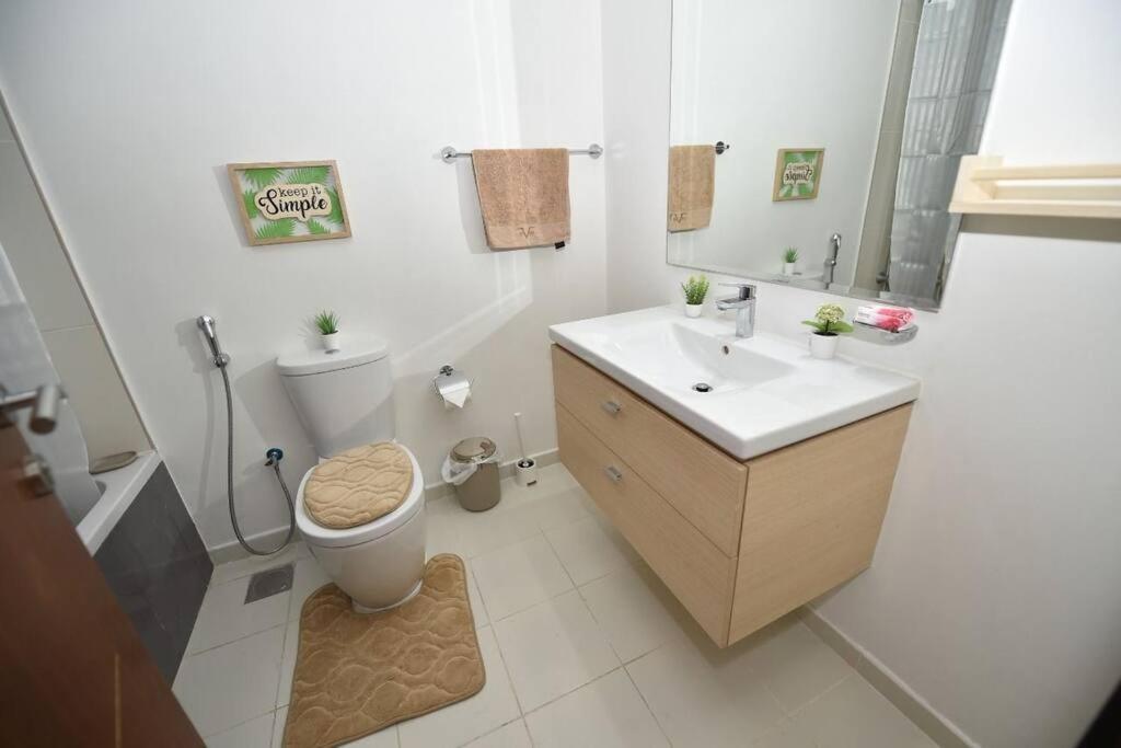 Lovely Studio In Damac Hills Next To The Main Gate * Dubai