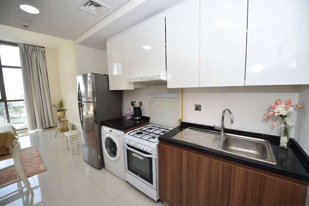 Lovely Studio In Damac Hills Next To The Main Gate *