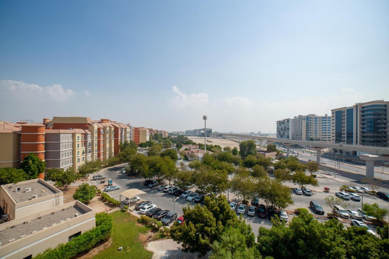 Apartamento Luxe Studio Near Discovery Gardens Metro Station