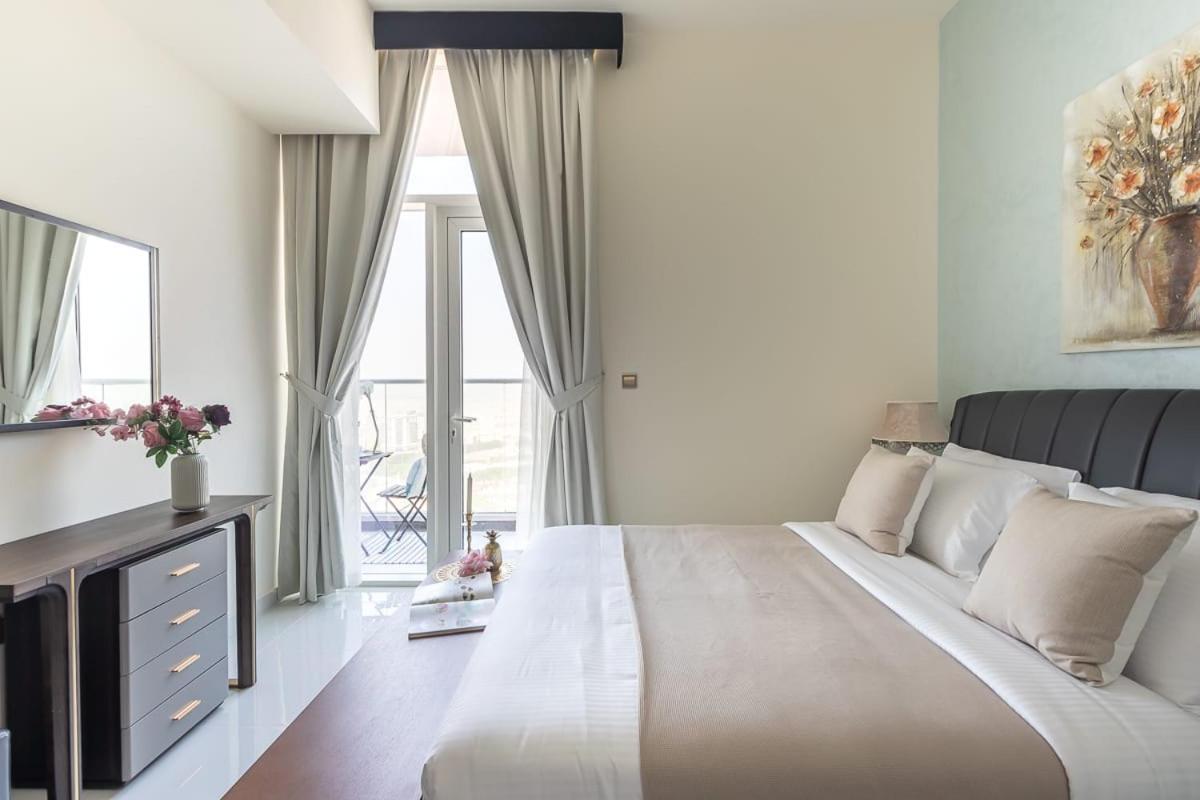 Frank Porter - Miraclz By Danube Properties Appartamento Dubai