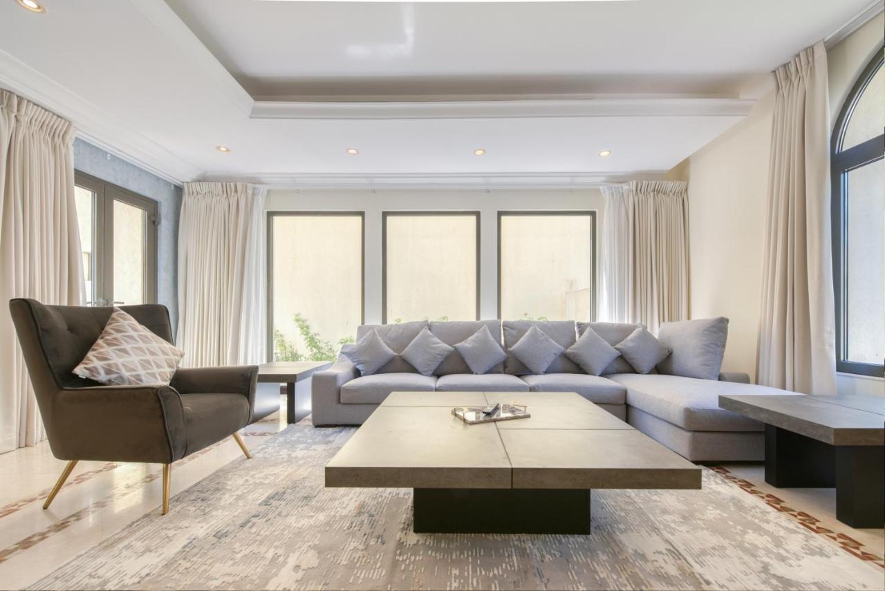 Sol Living - Exquisite 5br Garden W/pool & Beach In Palm Dubaï