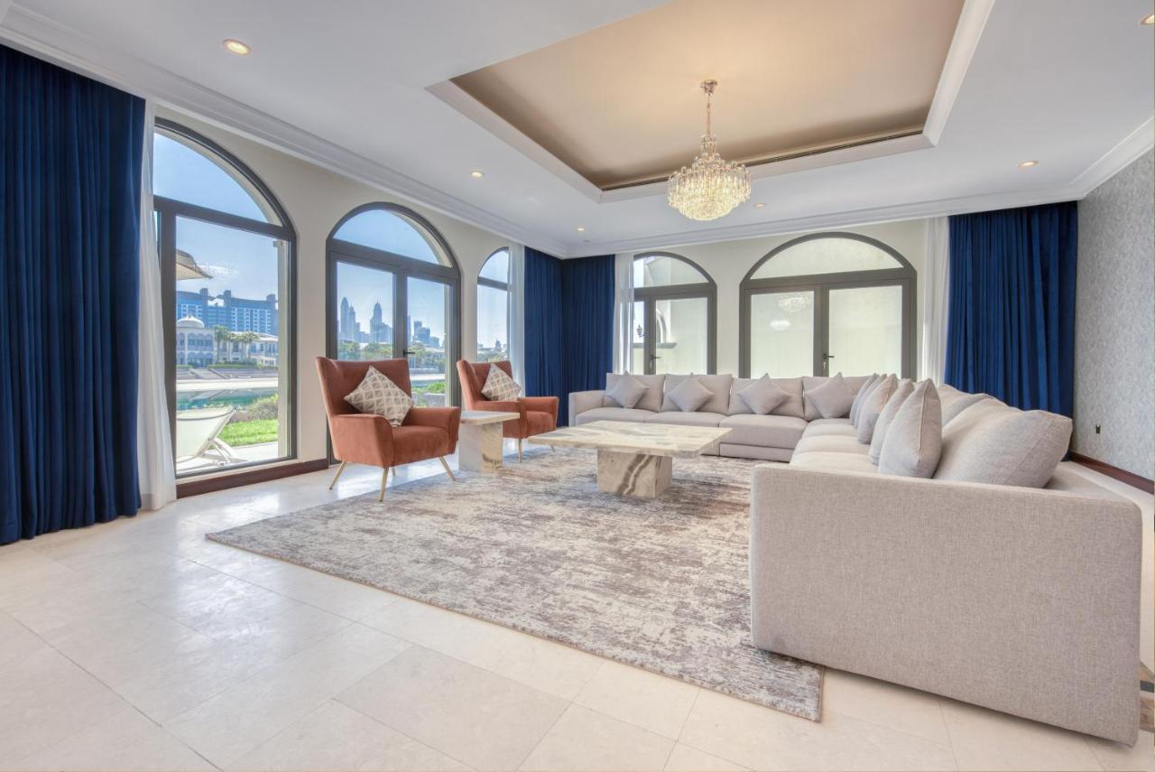Sol Living - Exquisite 5br Garden W/pool & Beach In Palm