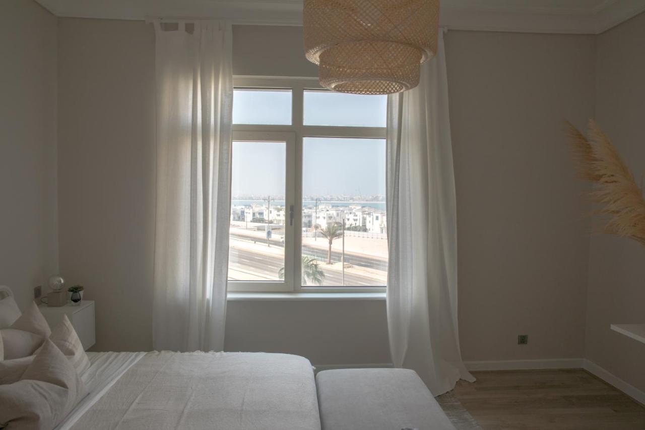 Lägenhet 2Br On Palm Jumeirah Shoreline 15 - With Beach Access & A Complimentary Golf *