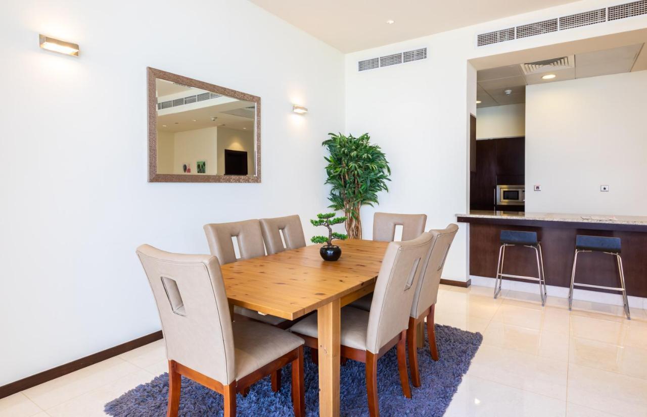 Apartamento Maison Privee - Spacious Apt On Palm Jumeirah W Sea Views And Premium Facilities Access *