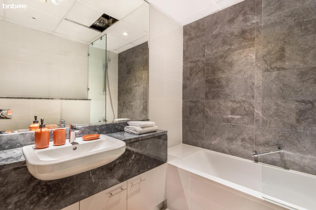 Bnbmehomes - Luxury 2b Apt - Al Habtoor - Amna Tower - 5044 Apartment