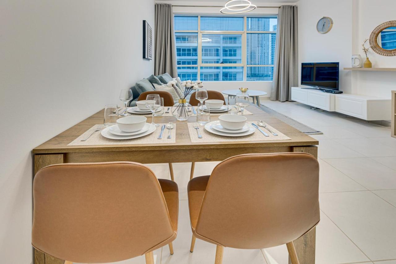 Appartement Great Views From New In Marina *