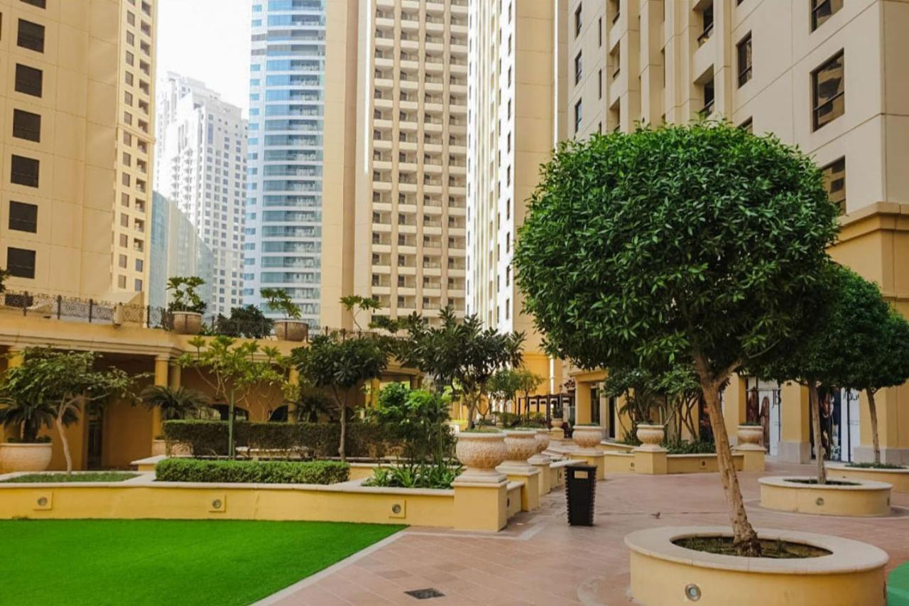 Elan Rimal 5 Suits Apartament *