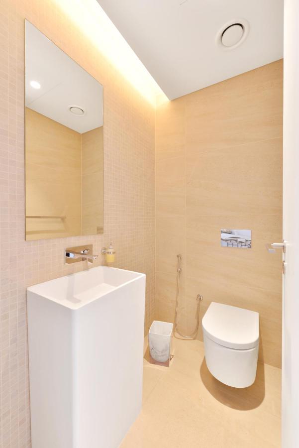 Appartamento Lavish & Equipped Oceanfront 2 Bedroom Facing Ain Dubai