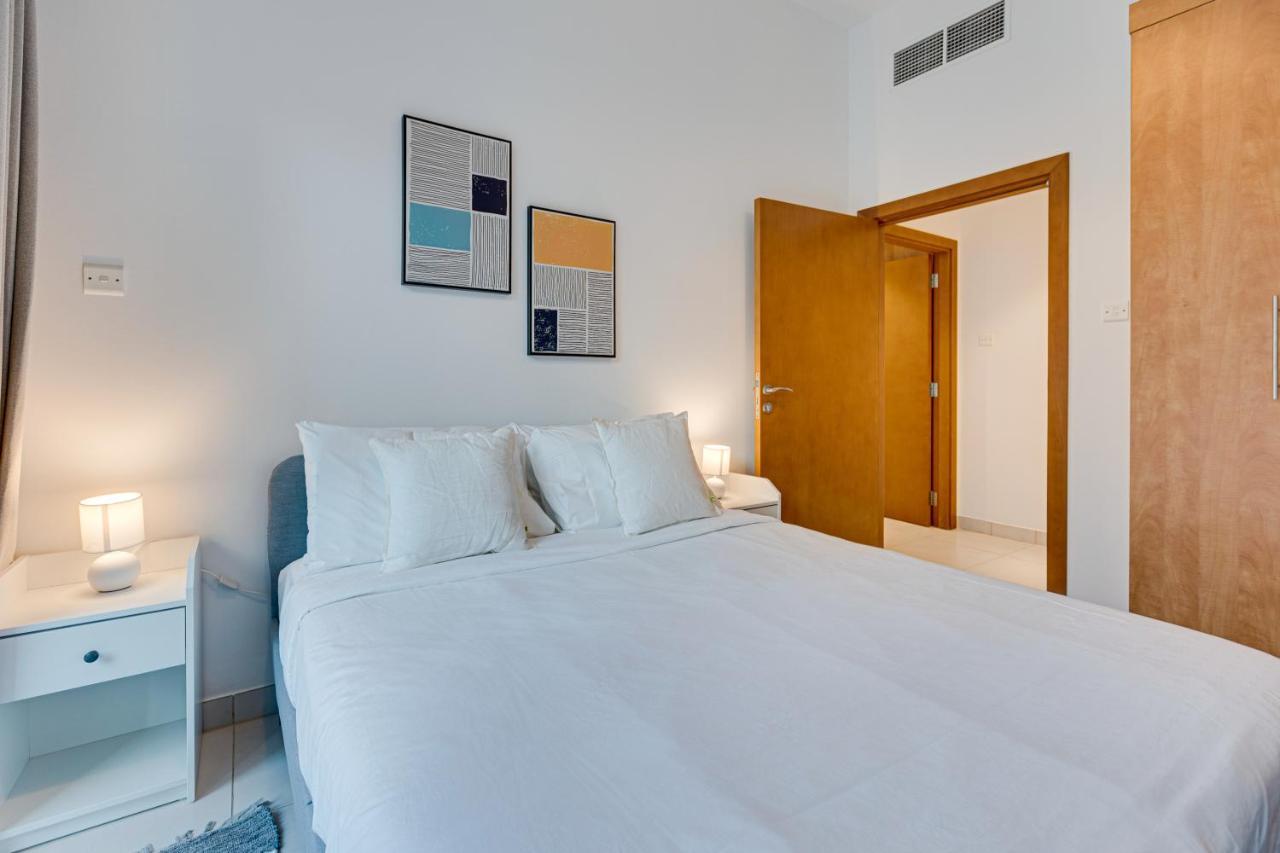 Great Views From New In Marina Appartement *
