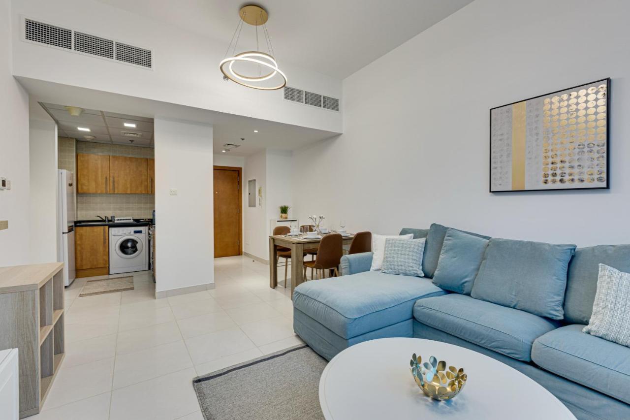 Great Views From New In Marina Appartement *