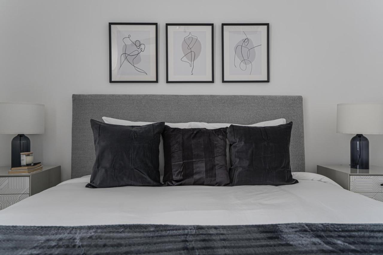 Higuests - Artistic Apt With Balcony Overlooking Canal Apartment *