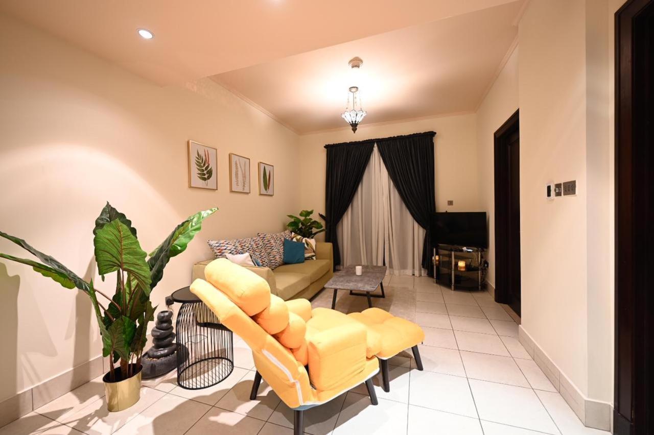 Appartement Newly Furnished. Cozy Apartment. Quite Location. *