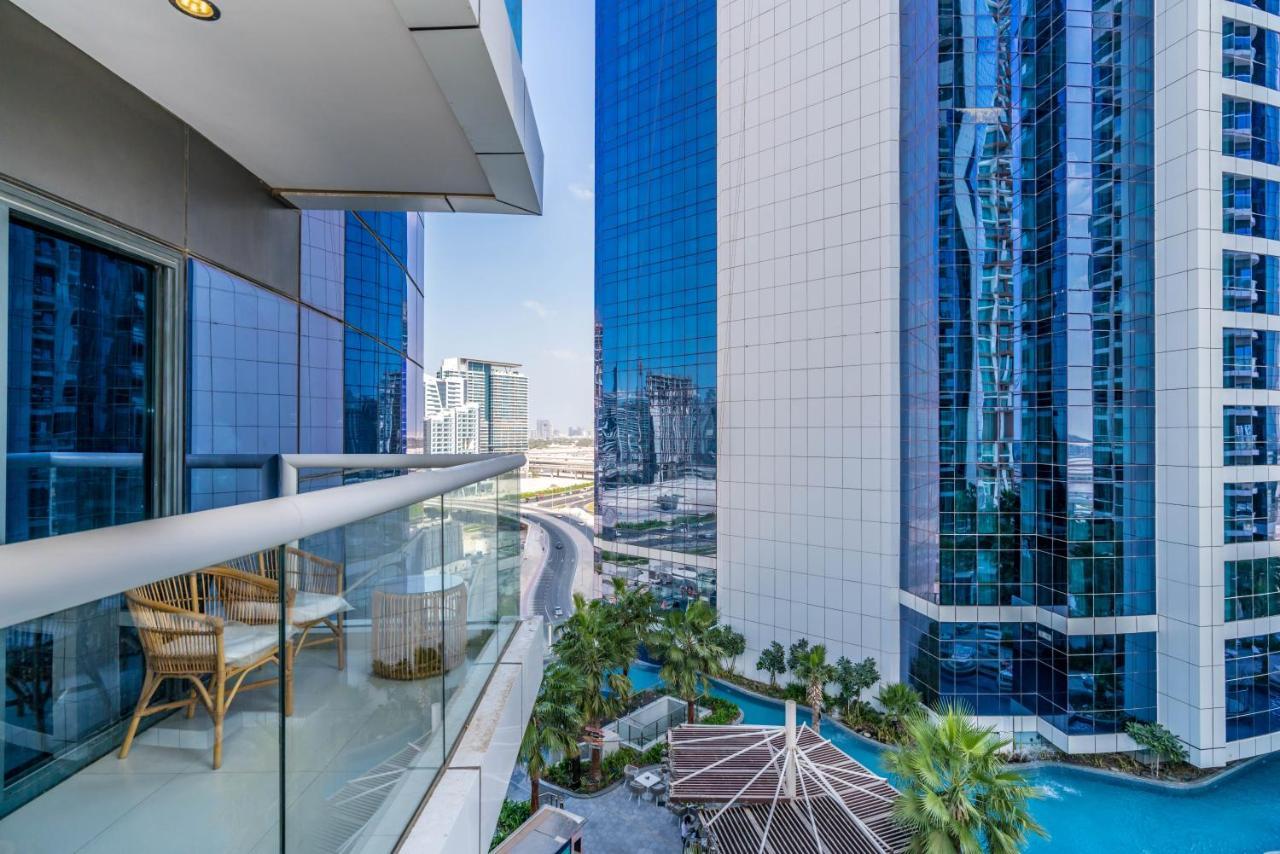 Splendid 2-bedroom In Paramount Towers Apartment Dubai
