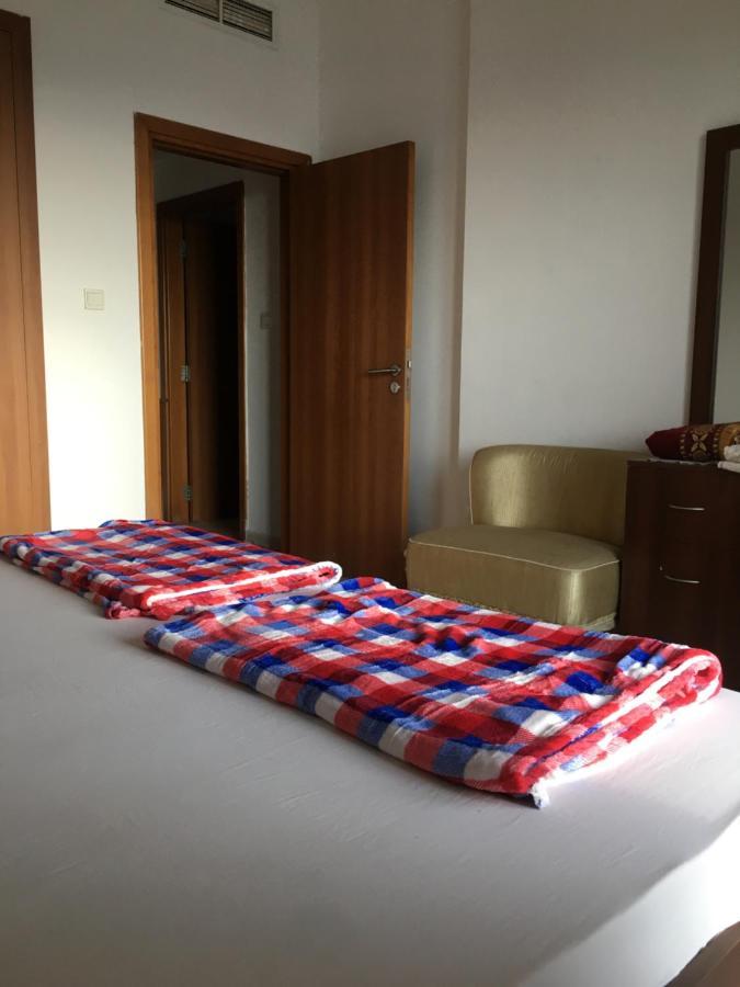 Octavius Holiday Homes, Spacious 2 Bedroom Apartment, Skyline & Burj Khalifa View Apartamento