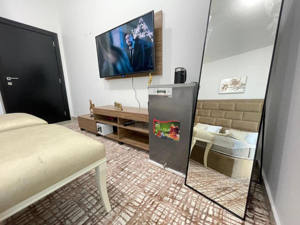 Private Gorgeous With Marina View With Shared Kitchen In Shared Habitación en casa particular