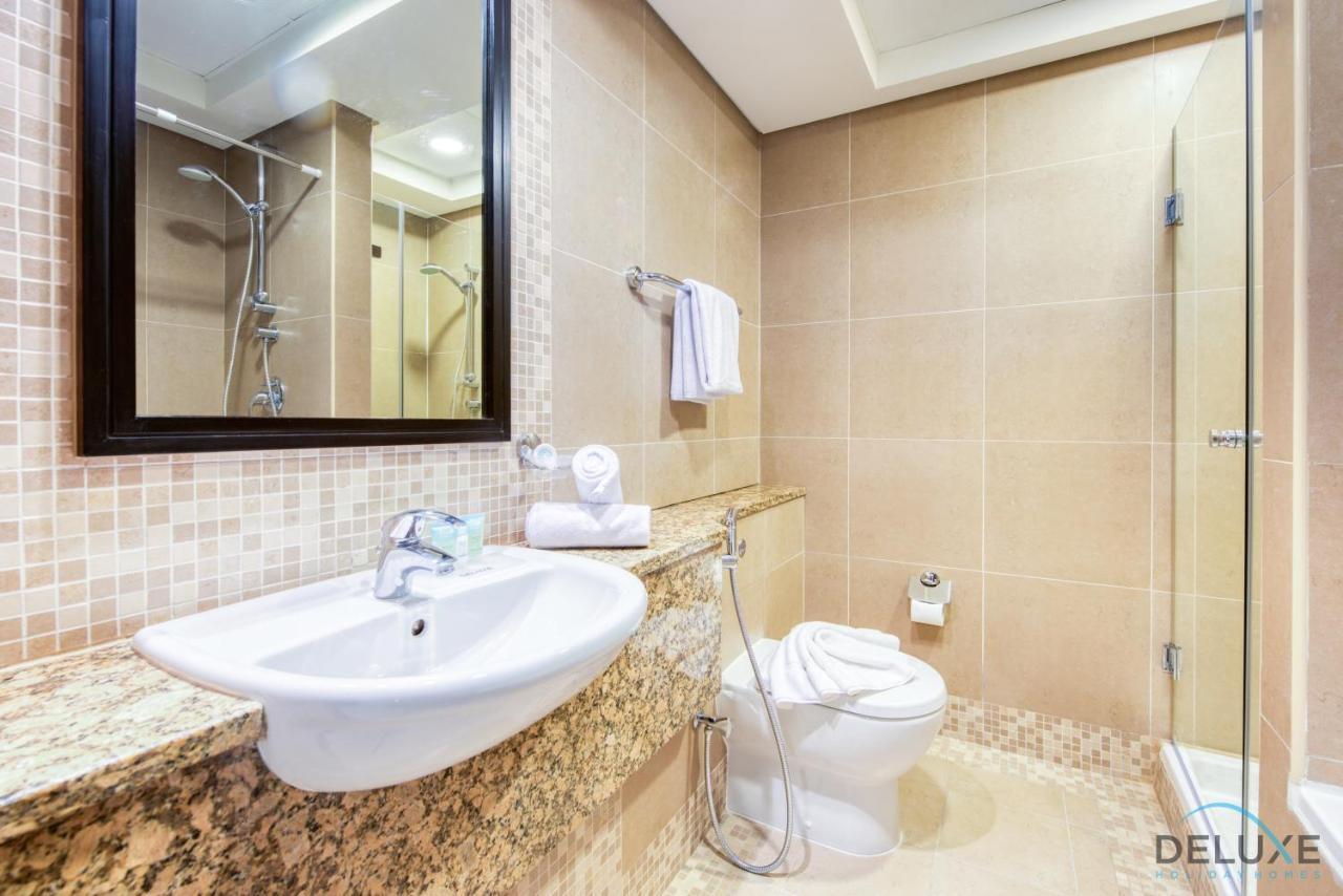 Limited Offer Stylish 1br With Balcony & Pool Access By Deluxe Homes Appartement