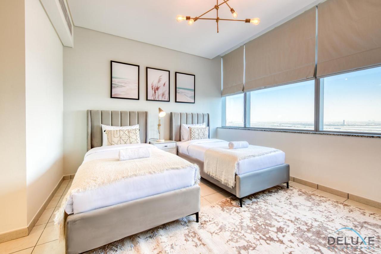 Limited Offer Stylish 1br With Balcony & Pool Access By Deluxe Homes Dubaï