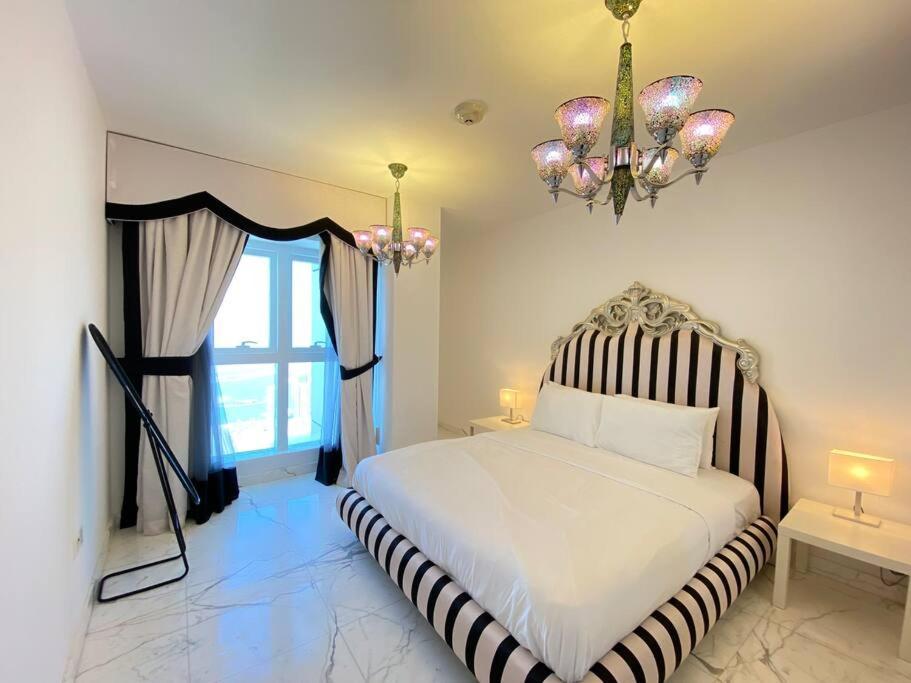Lux Princess Tower Duplex Ocean & Palm Views *