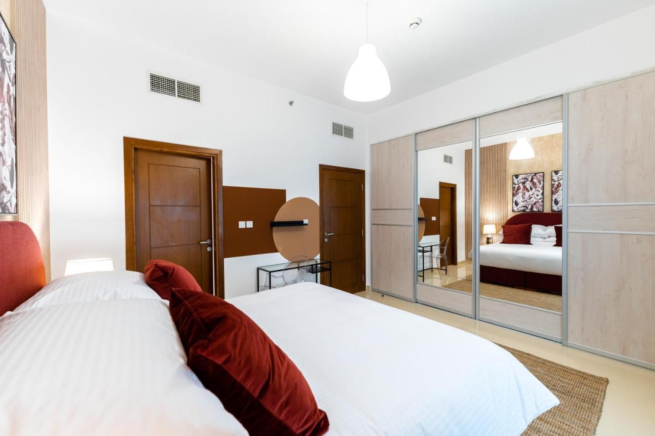 Fam Living - Al Safa Residences - Szr Apartment