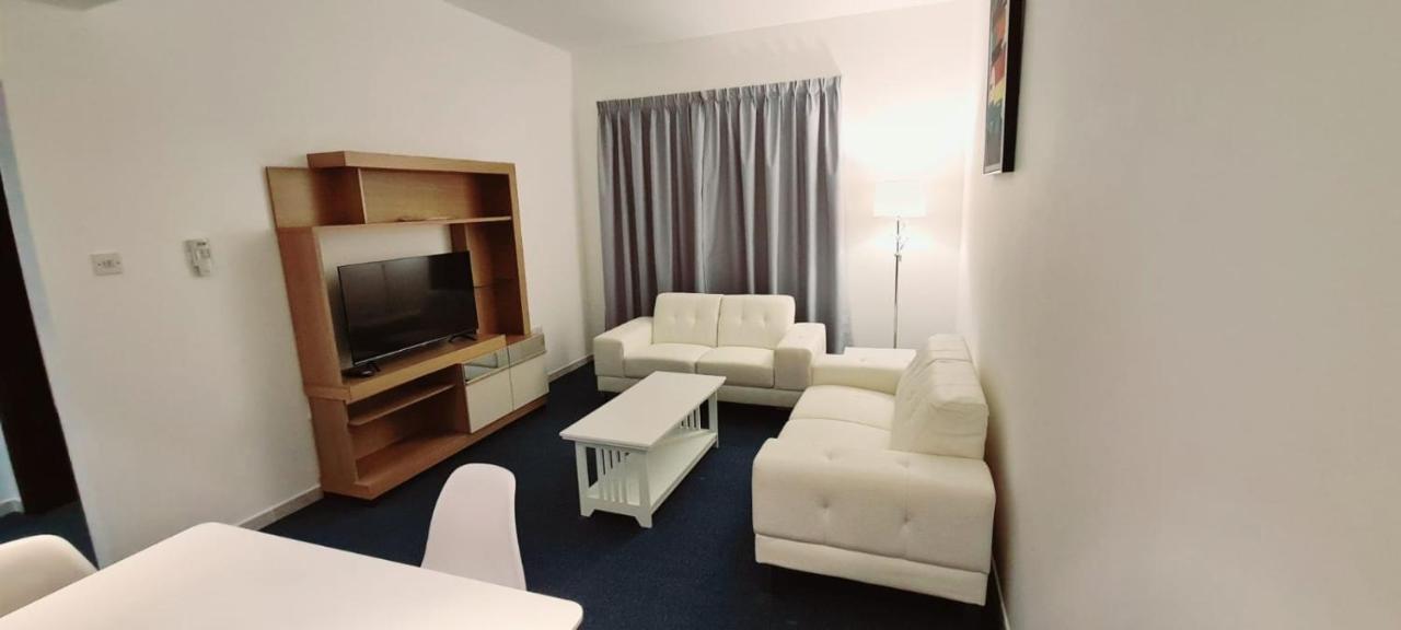 Apartamento Havana Homes In Al Garhoud Dubái