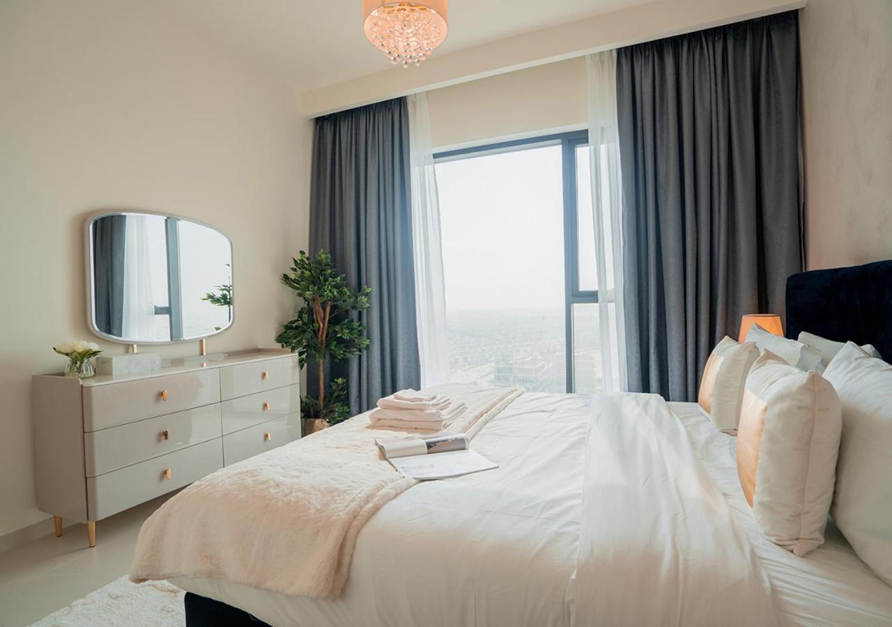 Nasma Luxury - Elegant With Views And Skyline Dubai