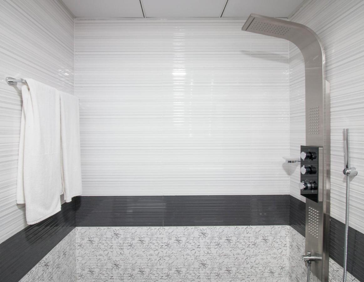 Appartement Furnished Studio, Close To Amenties! - Resortz 11