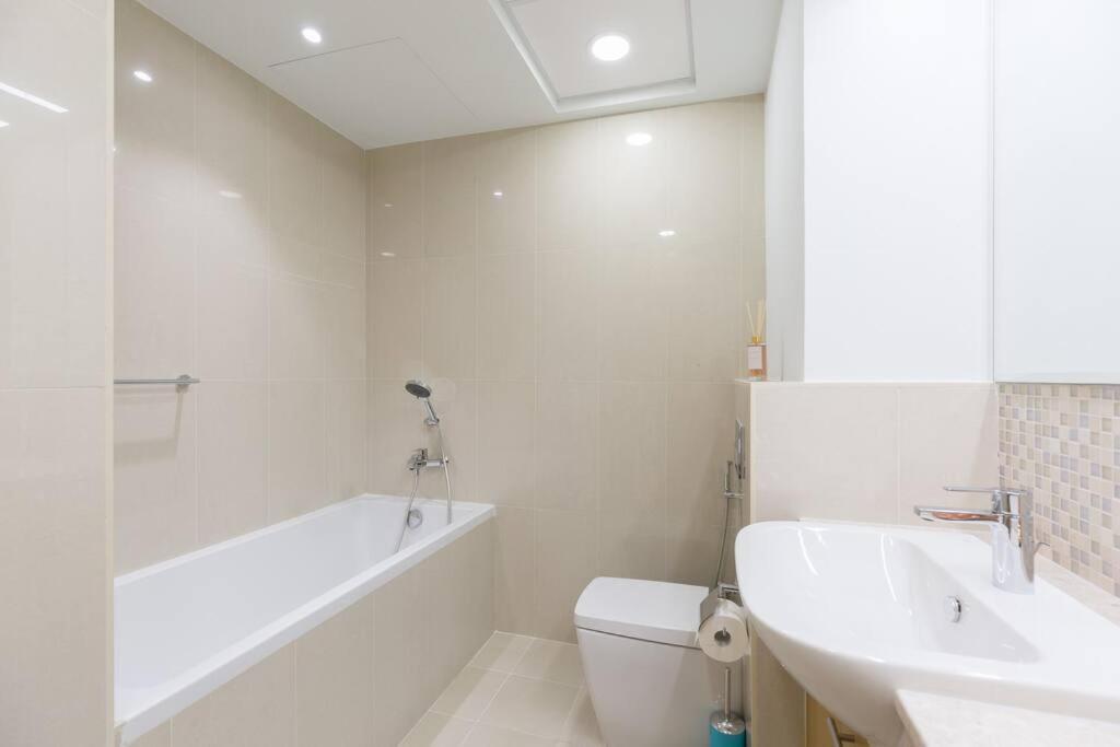 Brand New Apartment! Panoramic Burj Khalifa View!