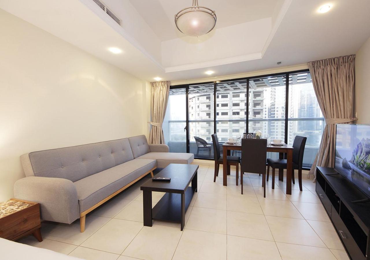 Appartement Rh- Cozy Studio, Al Waleed , Cluster R, Jlt Dubaï
